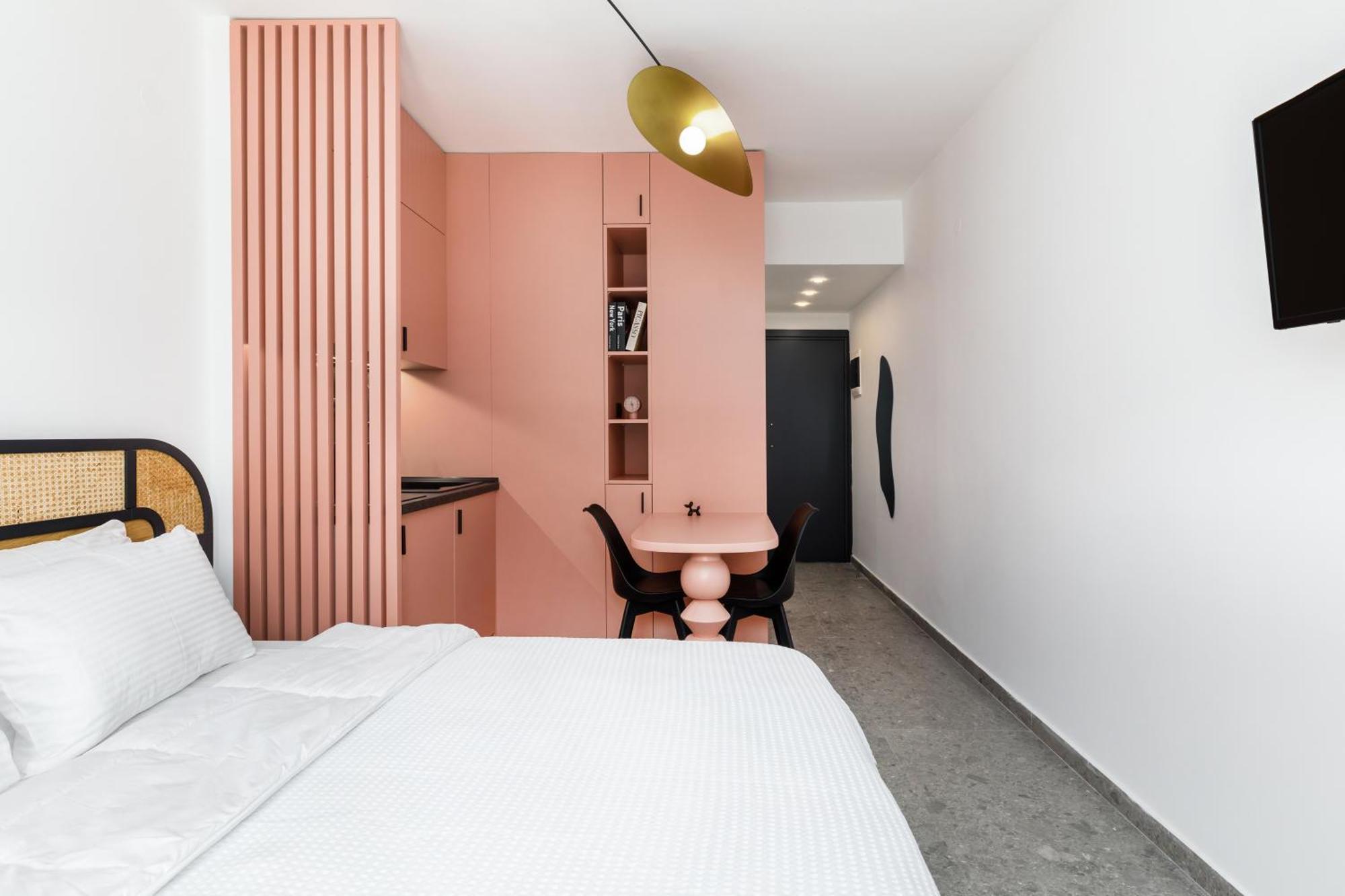 Lorian Suite By Alchemia Parking Thessaloniki Exterior photo